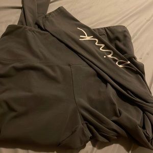 Gray pink vs leggings